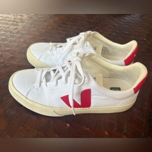 Veja Campo Canvas Sneaker Size 40 9
